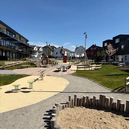 I Sandnes Villa *